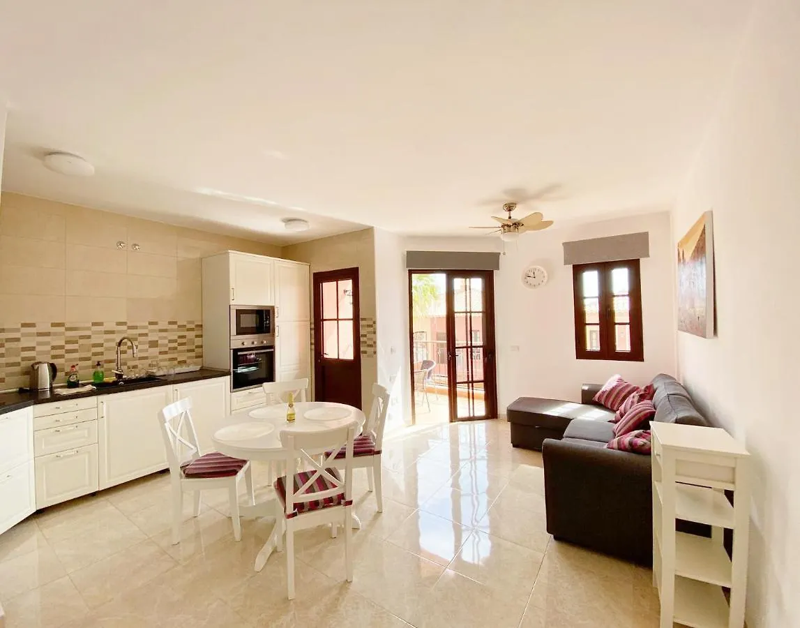 Yellow! Apartment Costa Del Silencio